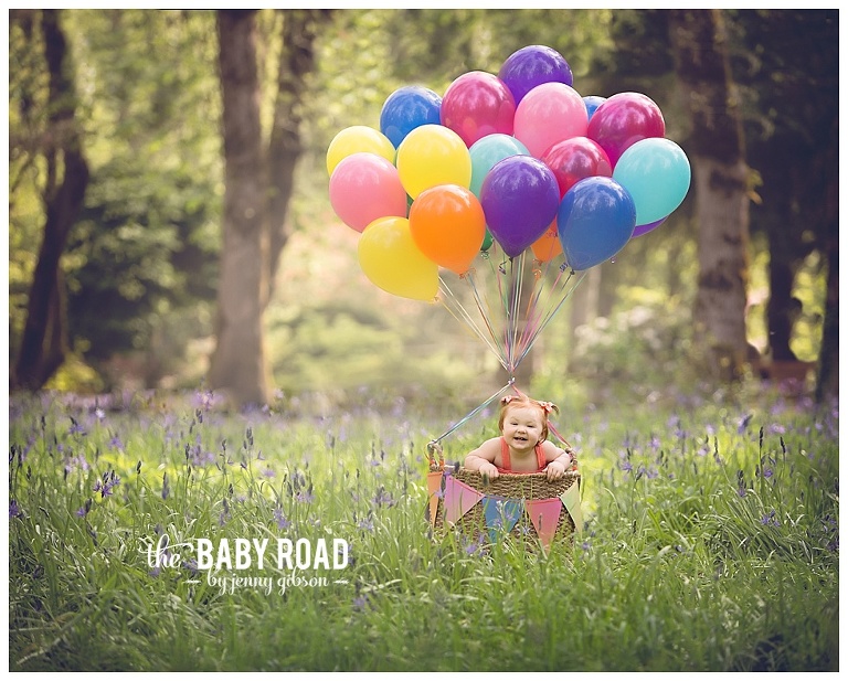 Roseburg One Year Child Portraits with Balloons
