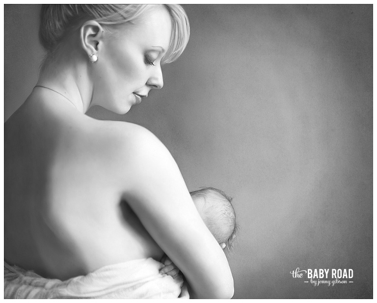 Roseburg Oregon On Location Newborn Photographer Nursing