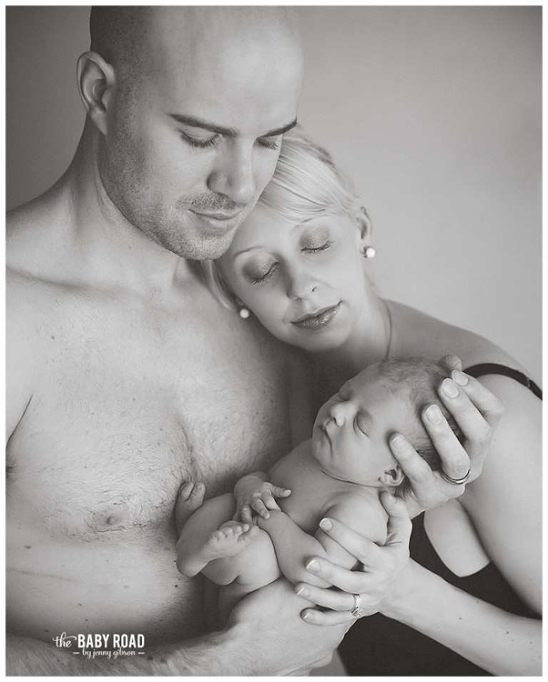 Roseburg Oregon On Location Newborn Photographer B&W Baby with Parents
