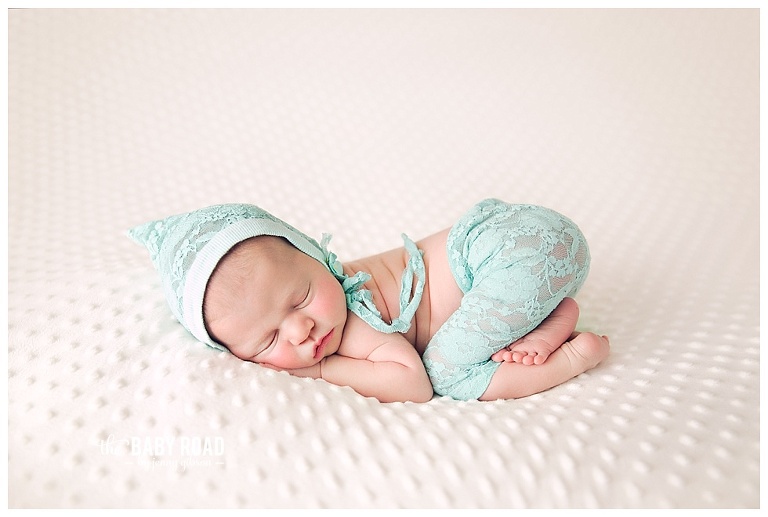 Roseburg Oregon On Location Newborn Photographer baby girl in mint